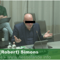 Leefbaar Rotterdam Simons uit Nesselande onder druk als zijn partij Leefbaar Rotterdam geen enkel doel haalt